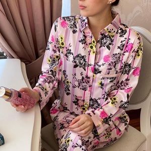 VTG Victoria Secret Pajama Top Sleepwear Satin Pink Floral Womens Small Roses PJ